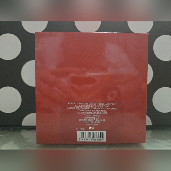 ✨️CL Face Powder Set✨️**PLEASE CHECK PHOTOS FOR SHADE** - Picture 8 of 9